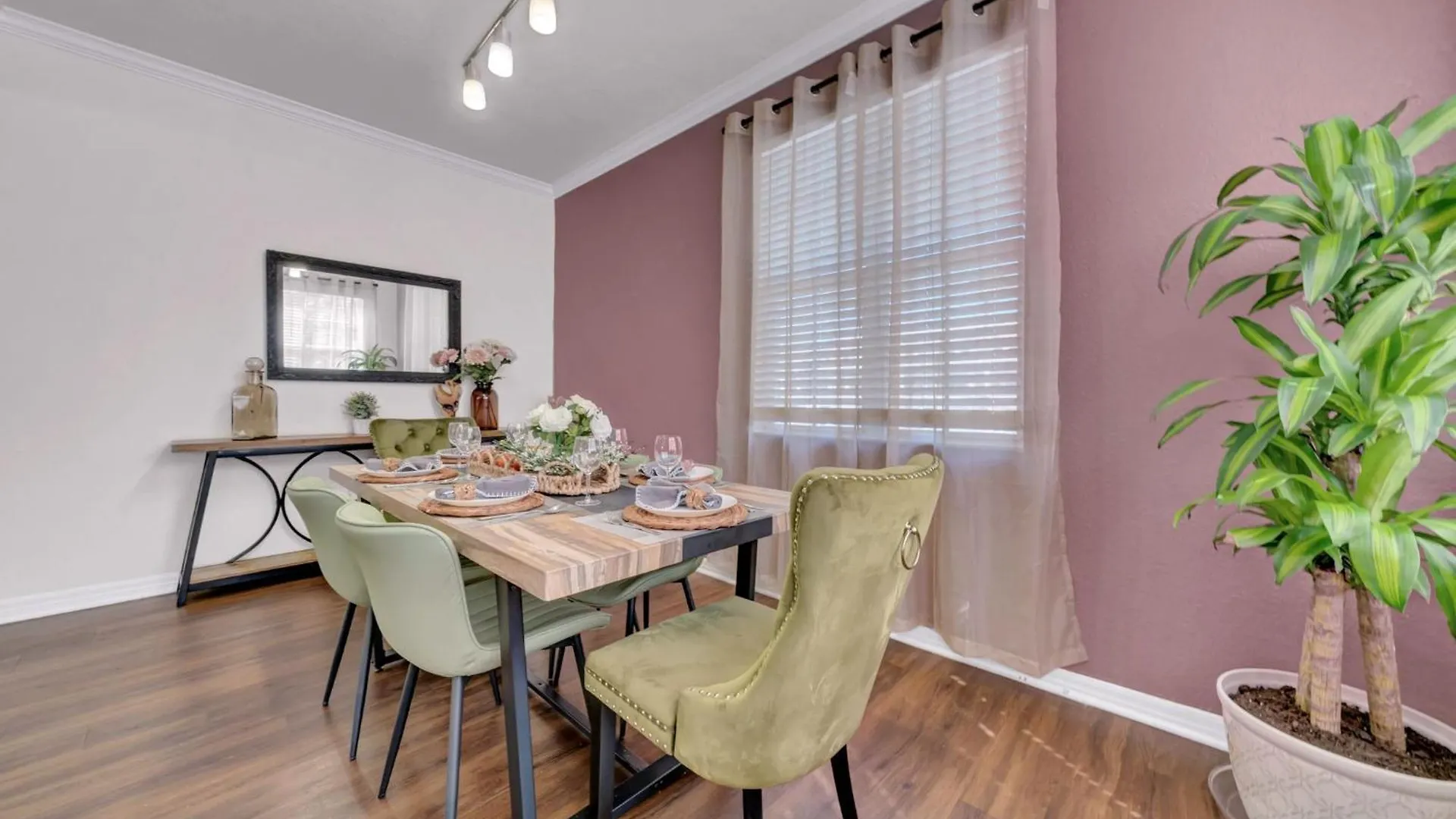 Oasis 2Br2Ba- Minutes To Airport & Westchase #8 Apartment Tampa