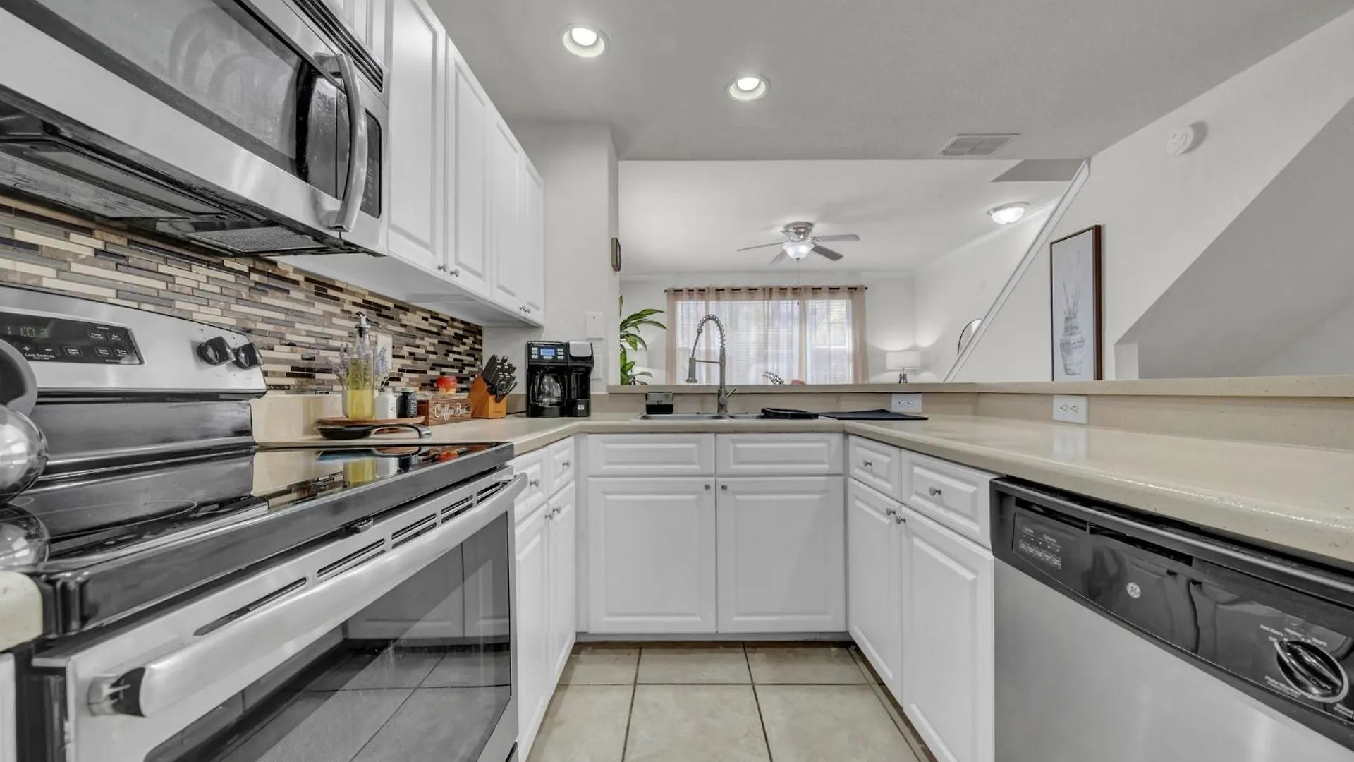 Oasis 2Br2Ba- Minutes To Airport & Westchase #8 Apartment Tampa